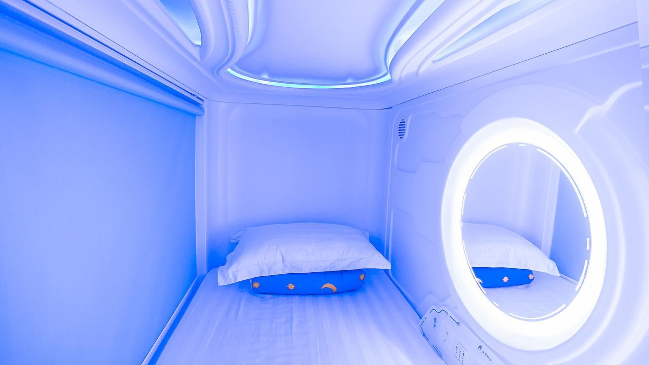 Spacepod@Com Singapore Eksteriør bilde